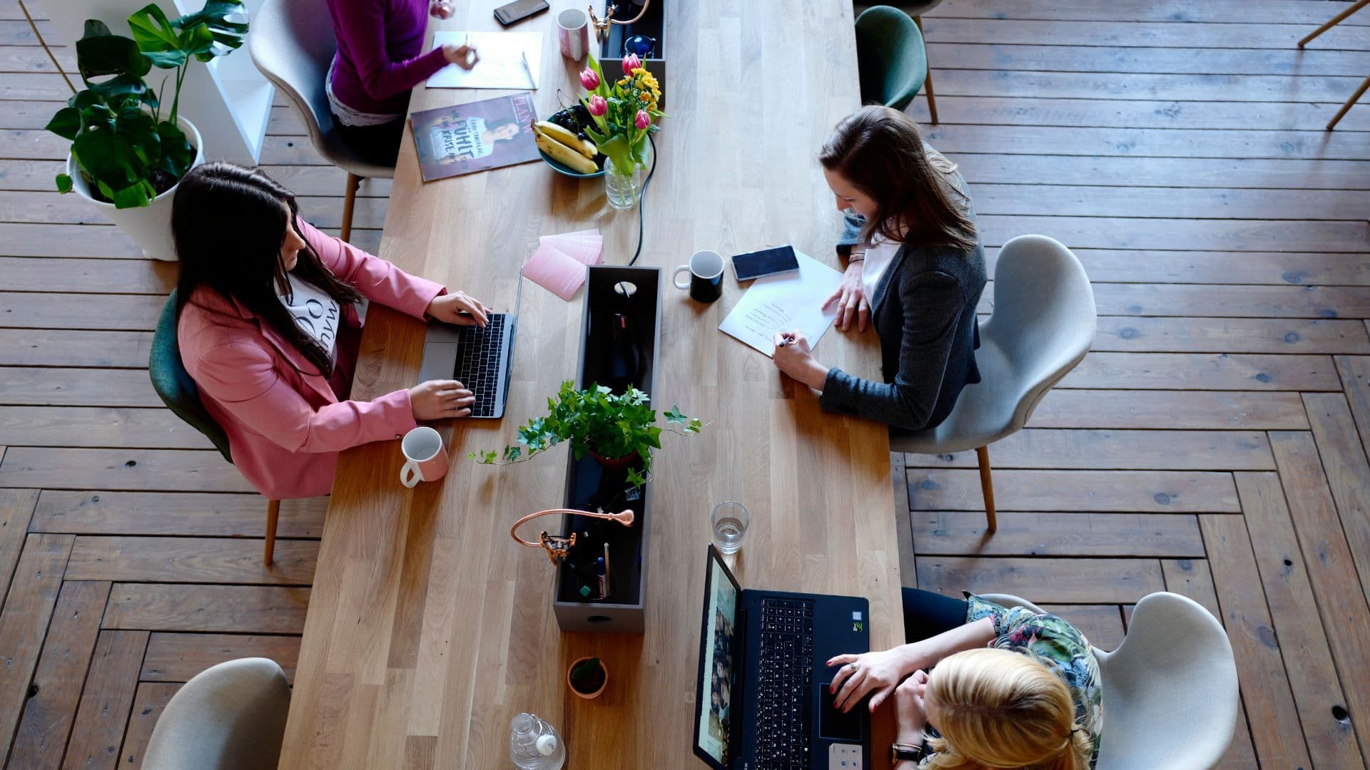 Die besten Coworking Cafés in Berlin: WLAN, Kaffee und Laptop im Überblick